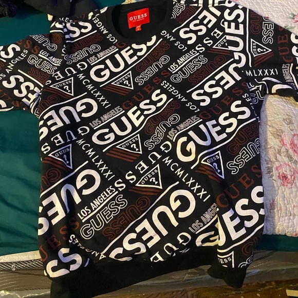 Guess neck sweater - Picture 2 of 3